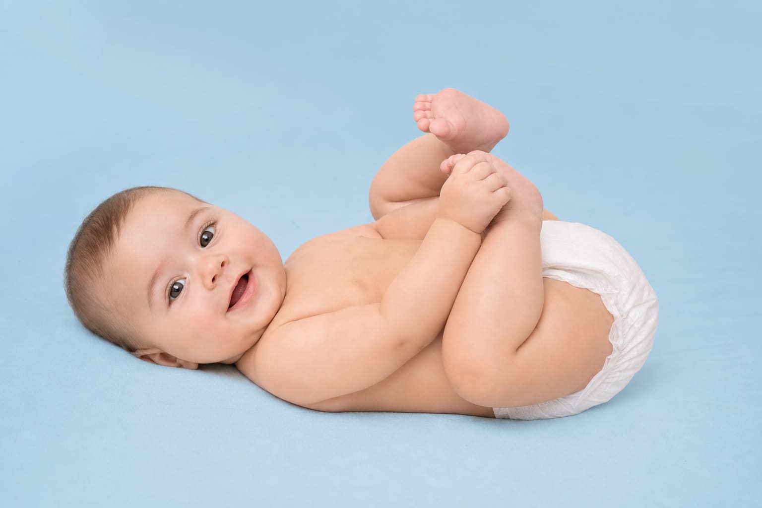Bebê com fralda Classic Baby — conforto e proteção